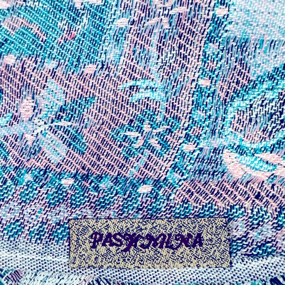 NWOT Pashmina wrap - Picture 5 of 7